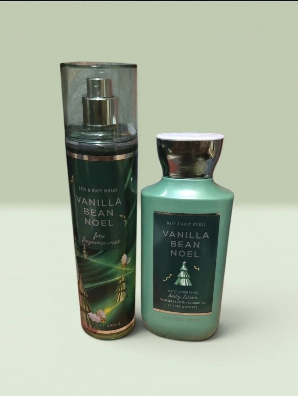 Bath & Body Works Vanilla Bean Noel Green Fragrance Mist & Lotion Set